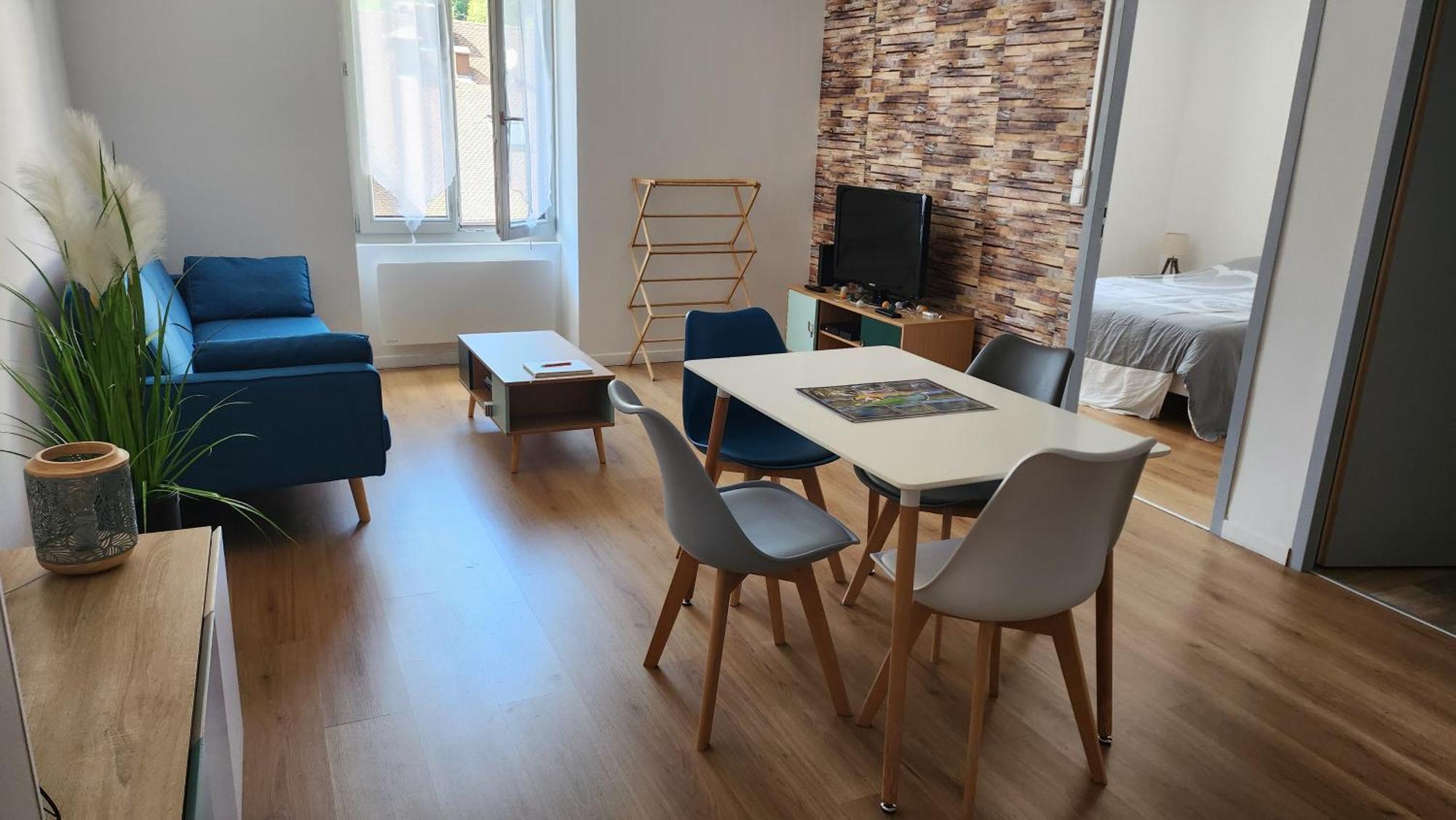 Appartement Tout Confort Vue Sur Les Forts Salins-les-Bains Dış mekan fotoğraf